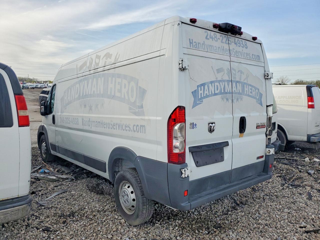 2015 Ram Promaster 2500 Delivery Van - Фото 2