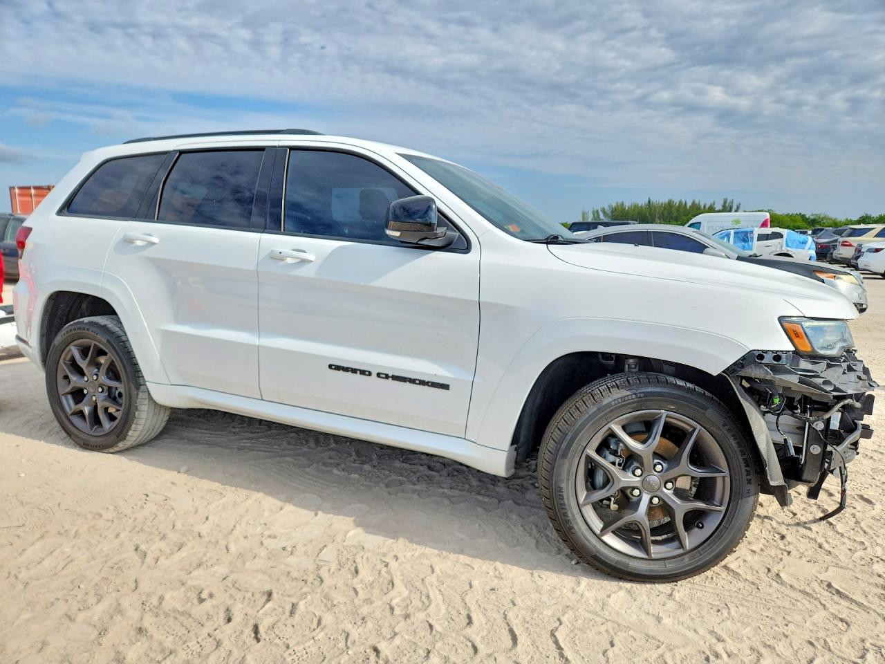 2019 Jeep Grand Cherokee Limited - Image 4