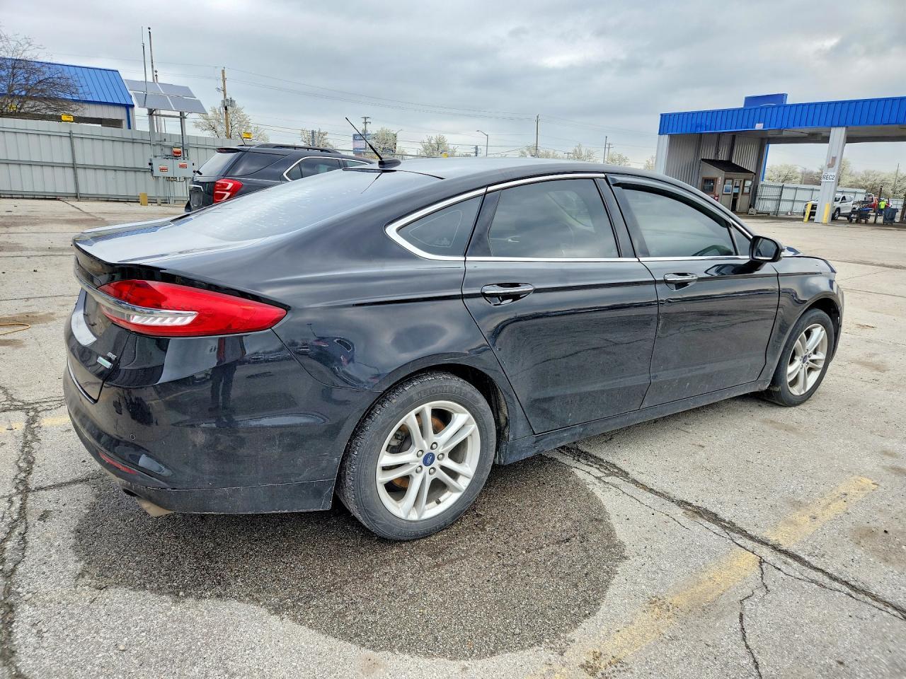 2018 Ford Fusion Se - Image 3
