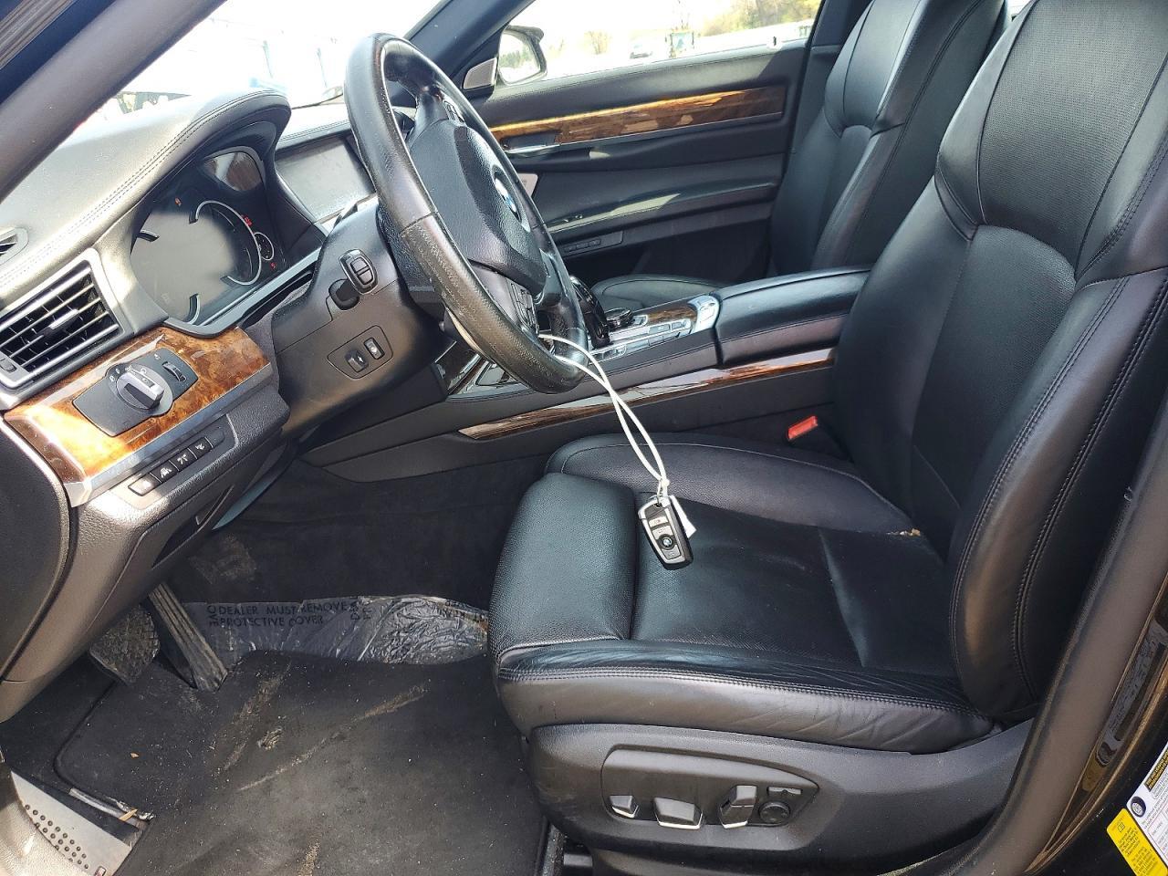 2014 BMW 750 Li - Image 7