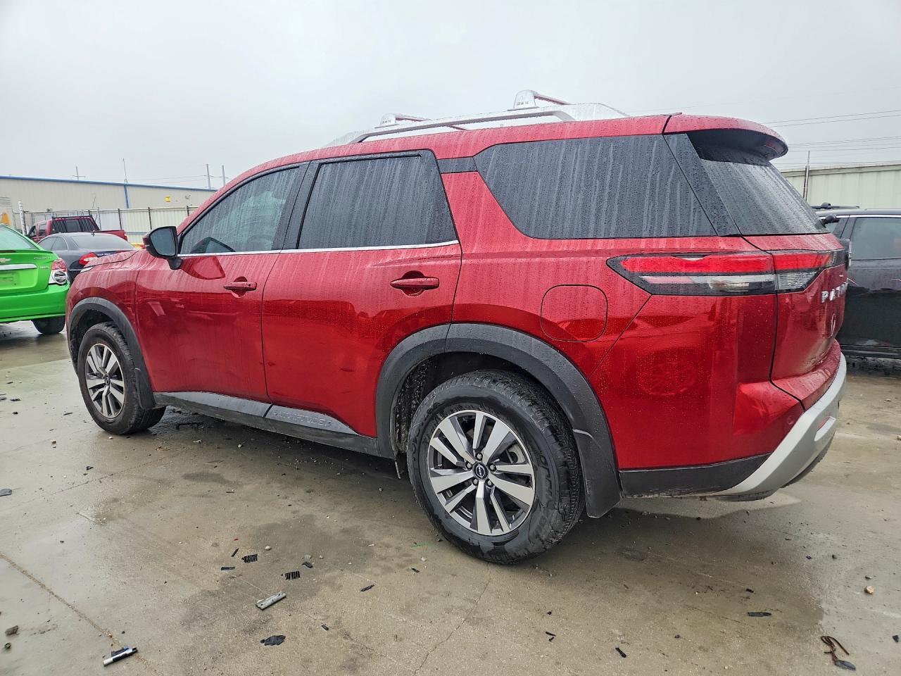 2023 Nissan Pathfinder Sl - Фото 2