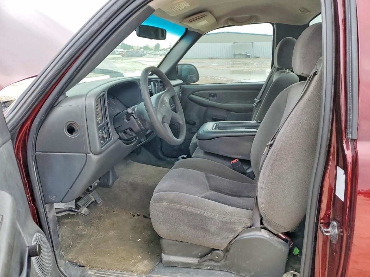 2003 GMC New Sierra C1500 - Image 7