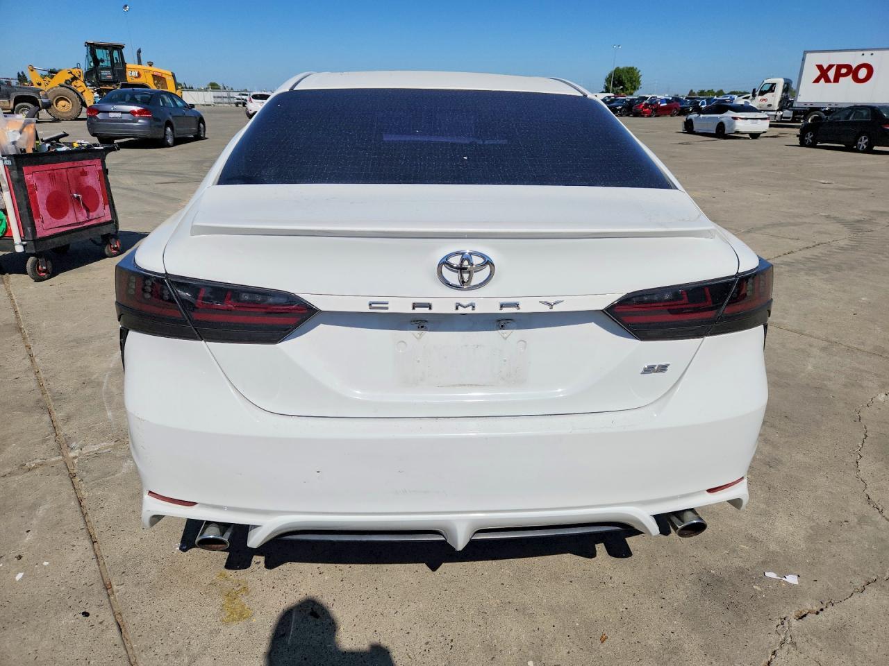 2018 Toyota Camry Se - Image 6
