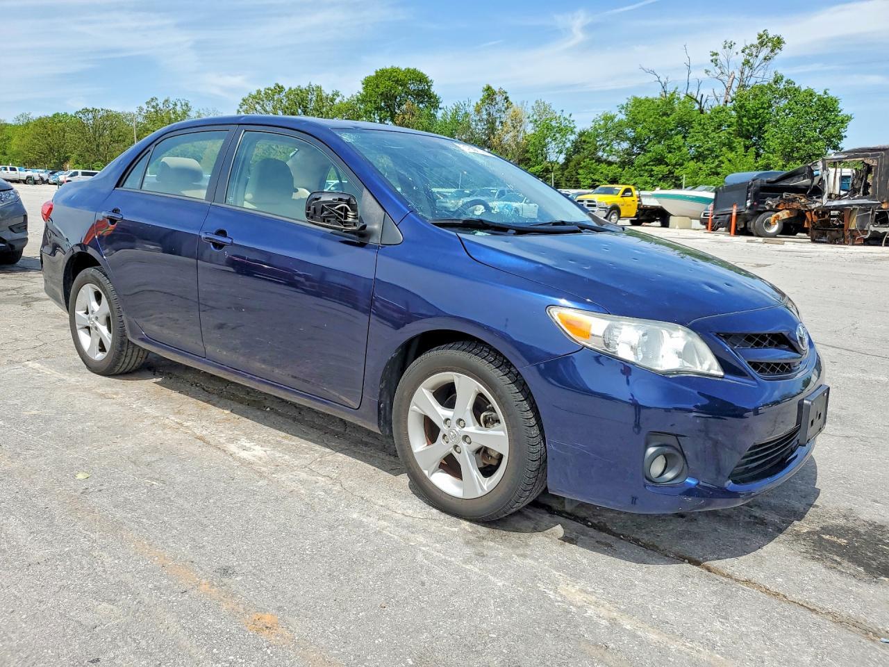 2012 Toyota Corolla Le - Image 4