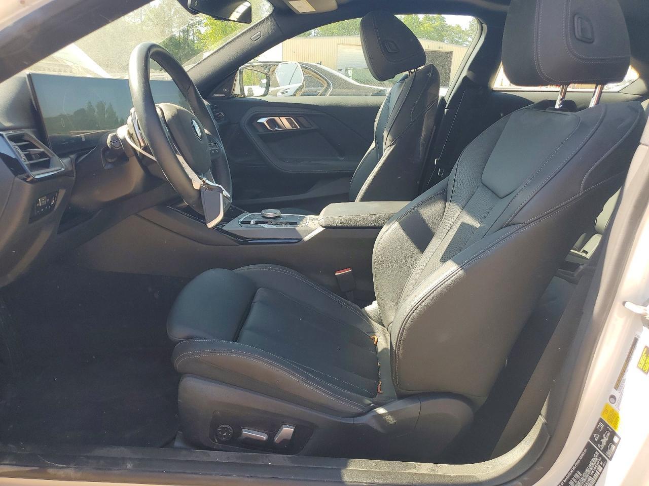 2023 BMW 230Xi - Фото 7