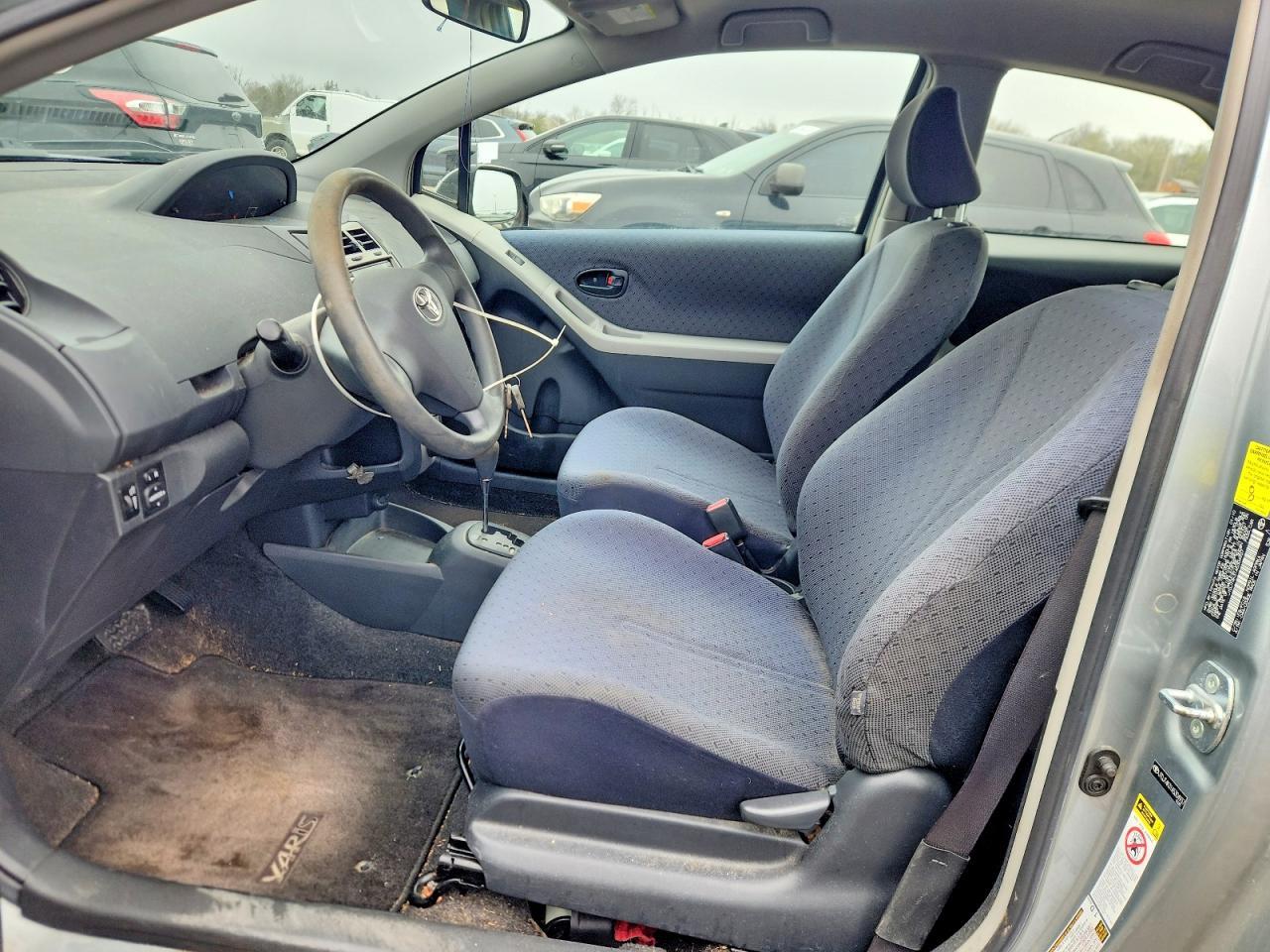 2010 Toyota Yaris Base - Image 7