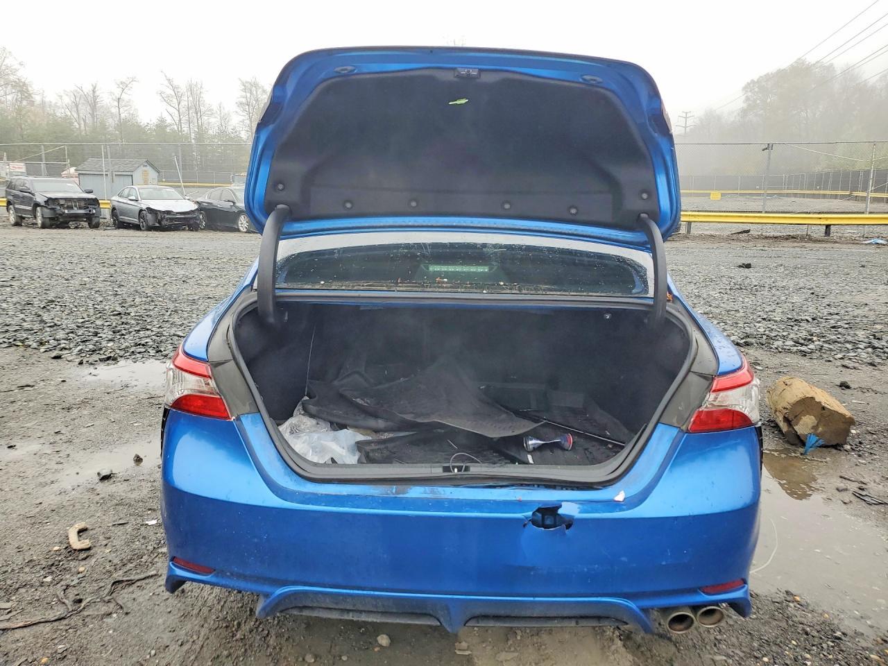 2018 Toyota Camry Se - Image 6