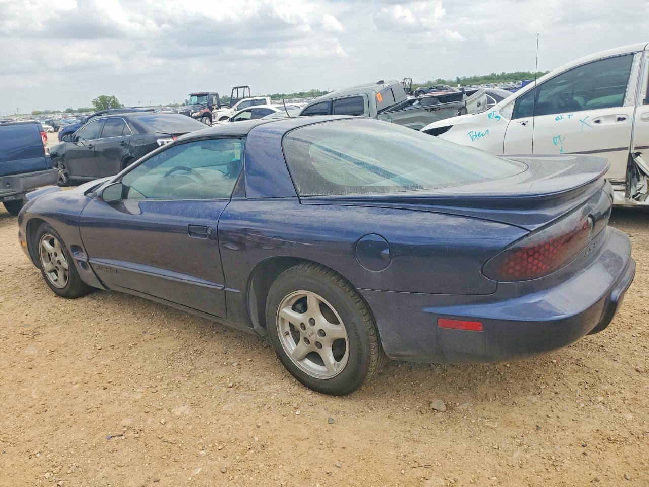 1999 Pontiac Firebird - Фото 2