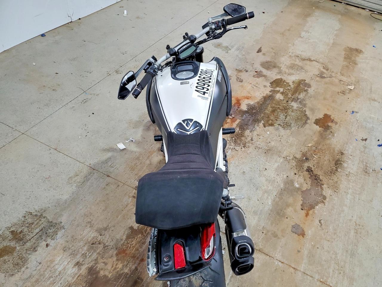 2013 Ducati Diavel - Image 6
