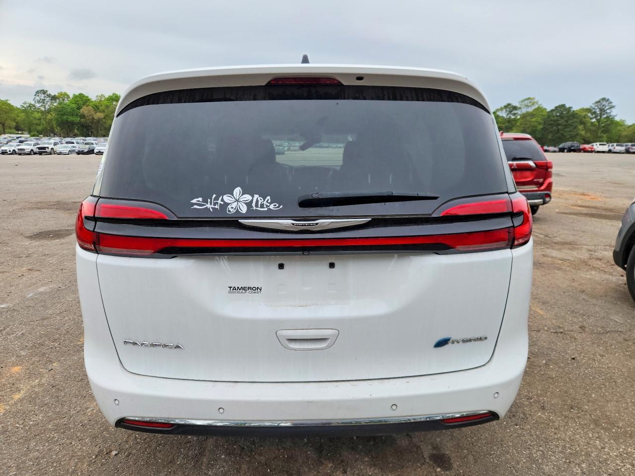 2023 Chrysler Pacifica Hybrid Touring L - Image 6