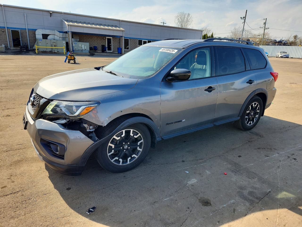 2020 Nissan Pathfinder Sv