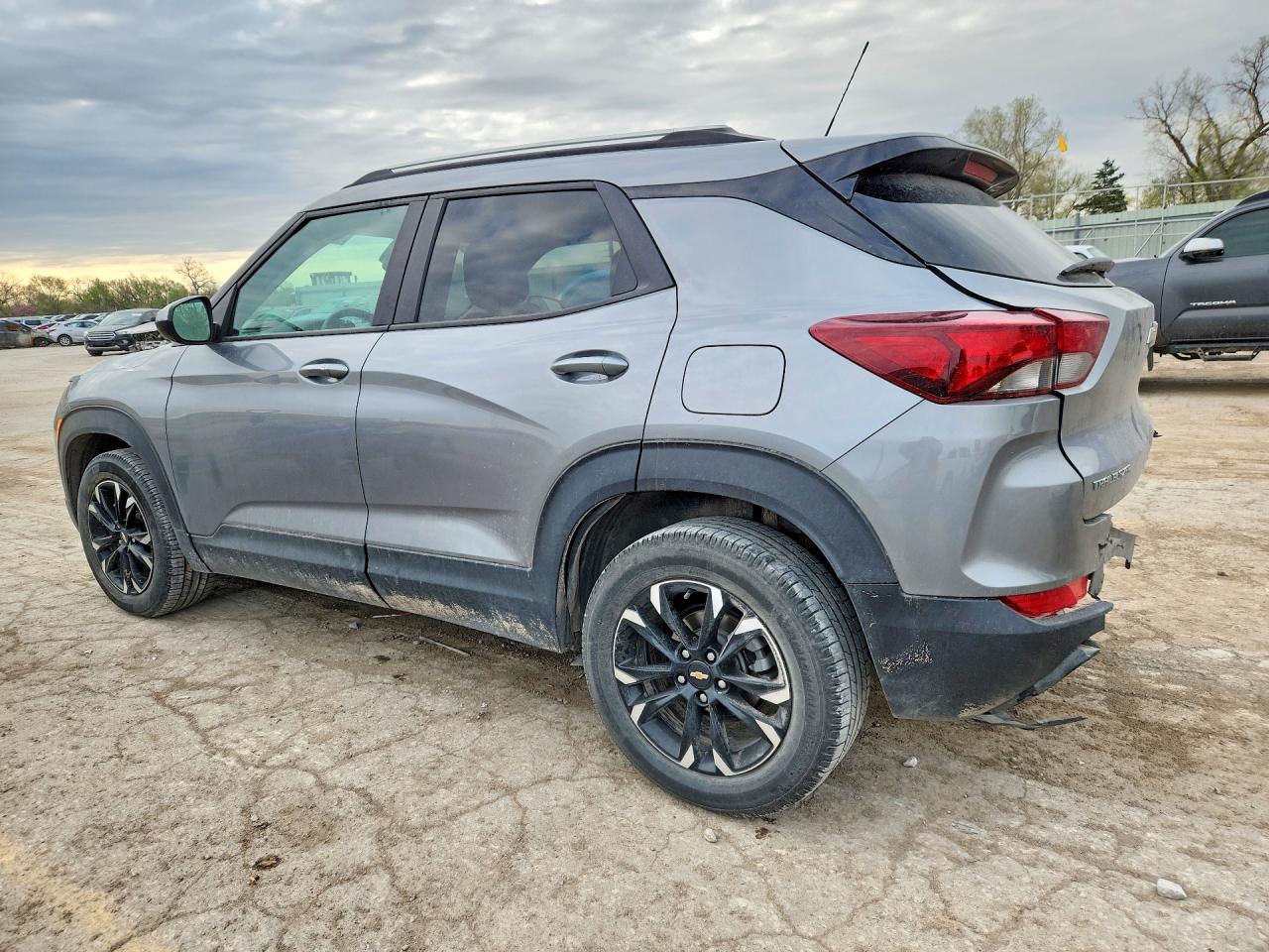 2023 Chevrolet Trailblazer Lt - Фото 2