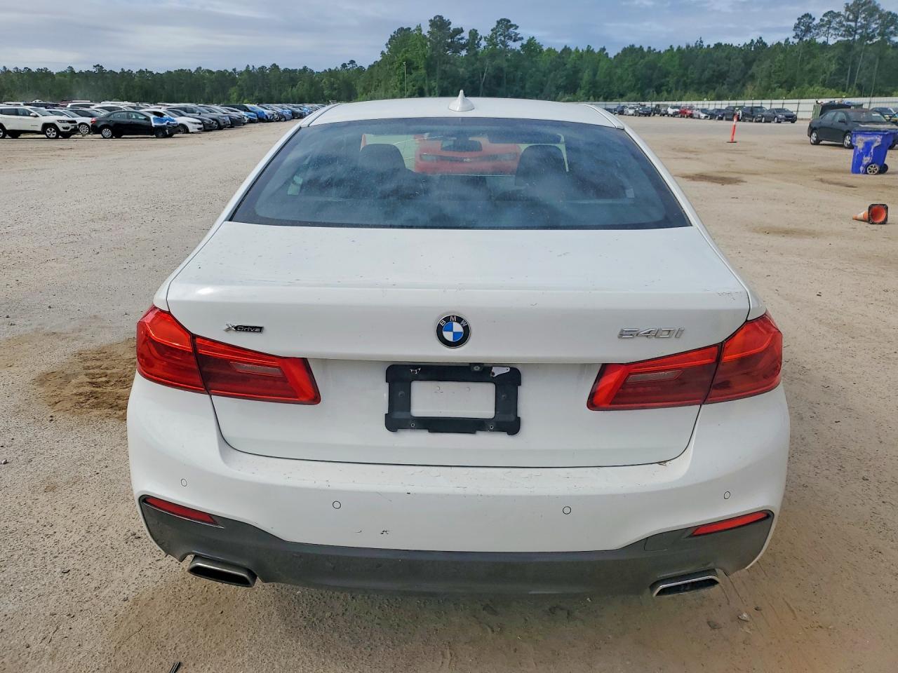2019 BMW 540 Xi - Image 6
