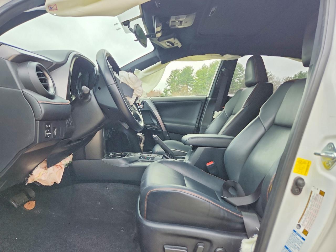 2016 Toyota Rav4 Se - Фото 7