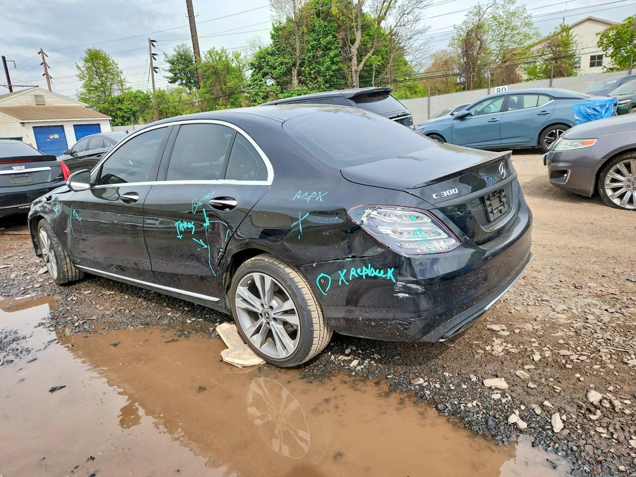 2018 Mercedes-Benz C 300 4Matic - Фото 2
