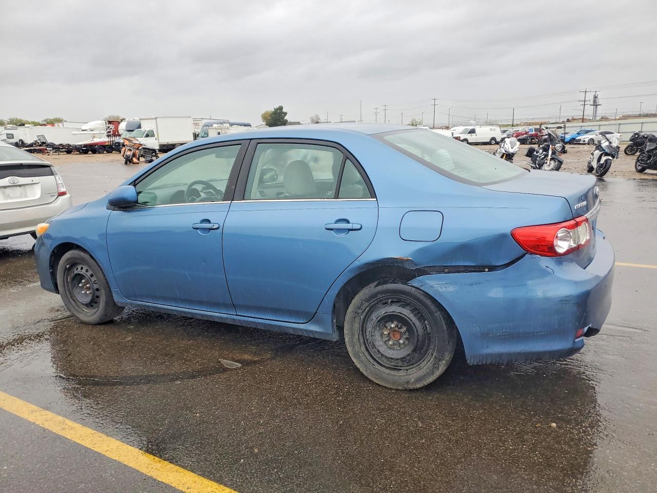2013 Toyota Corolla Le - Фото 2