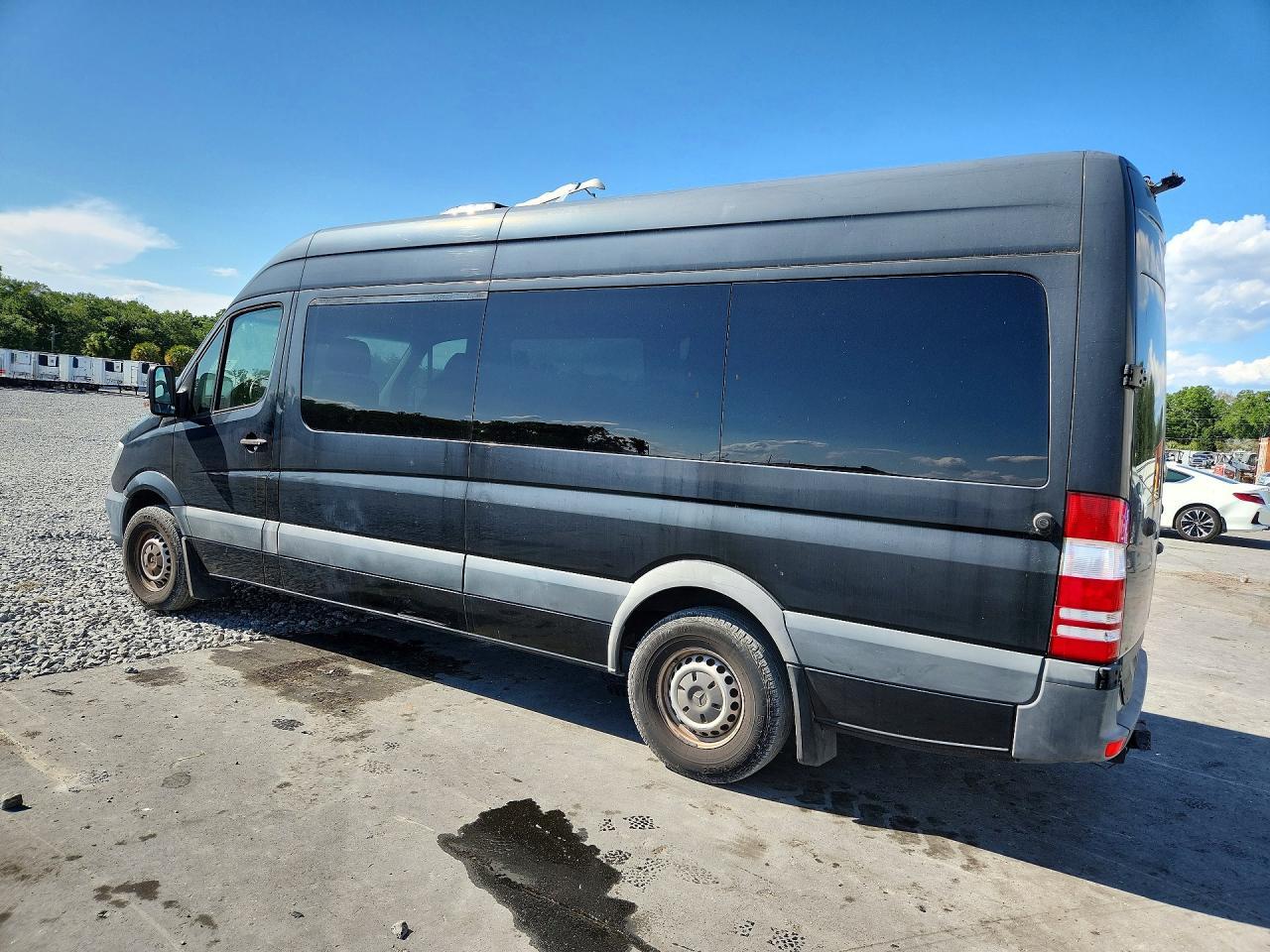 2017 Mercedes-Benz Sprinter 2500 - Фото 2
