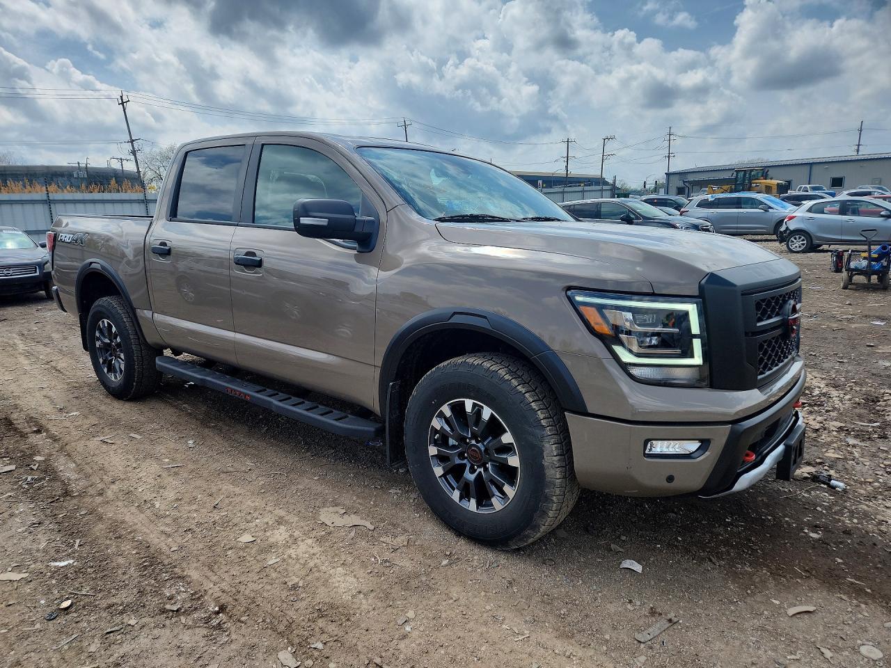 2024 Nissan Titan Pro-4X - Image 4