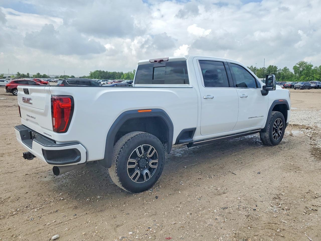 2021 GMC Sierra K3500 Denali - Фото 3
