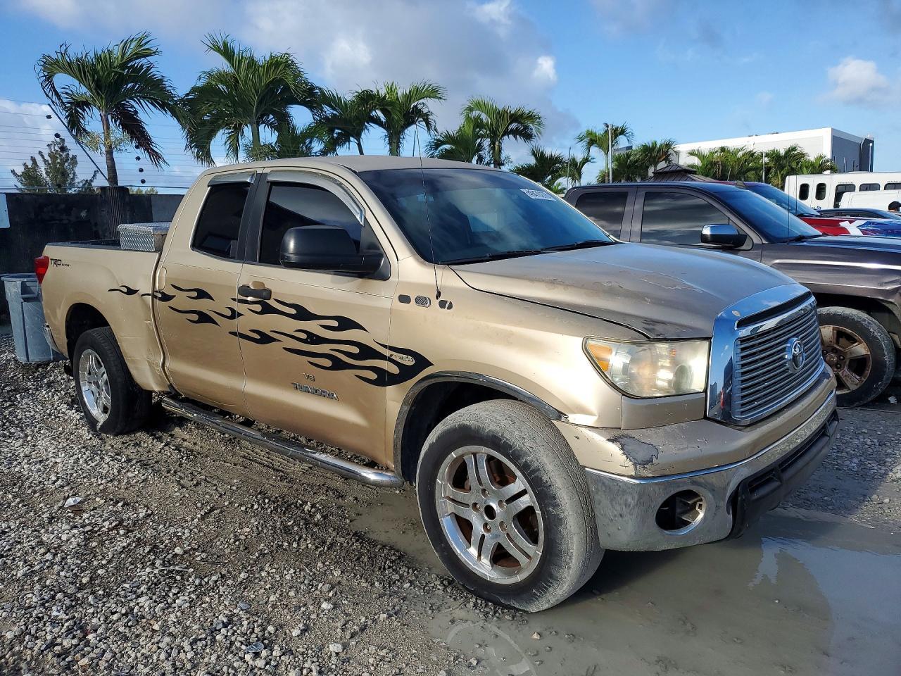 2010 Toyota Tundra Double Cab Sr5 - Image 4