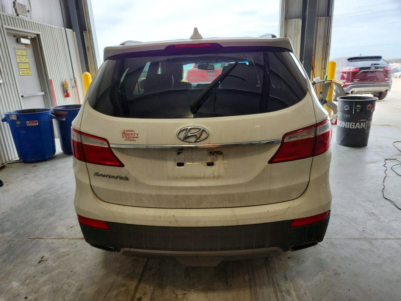 2013 Hyundai Santa Fe Gls - Image 6