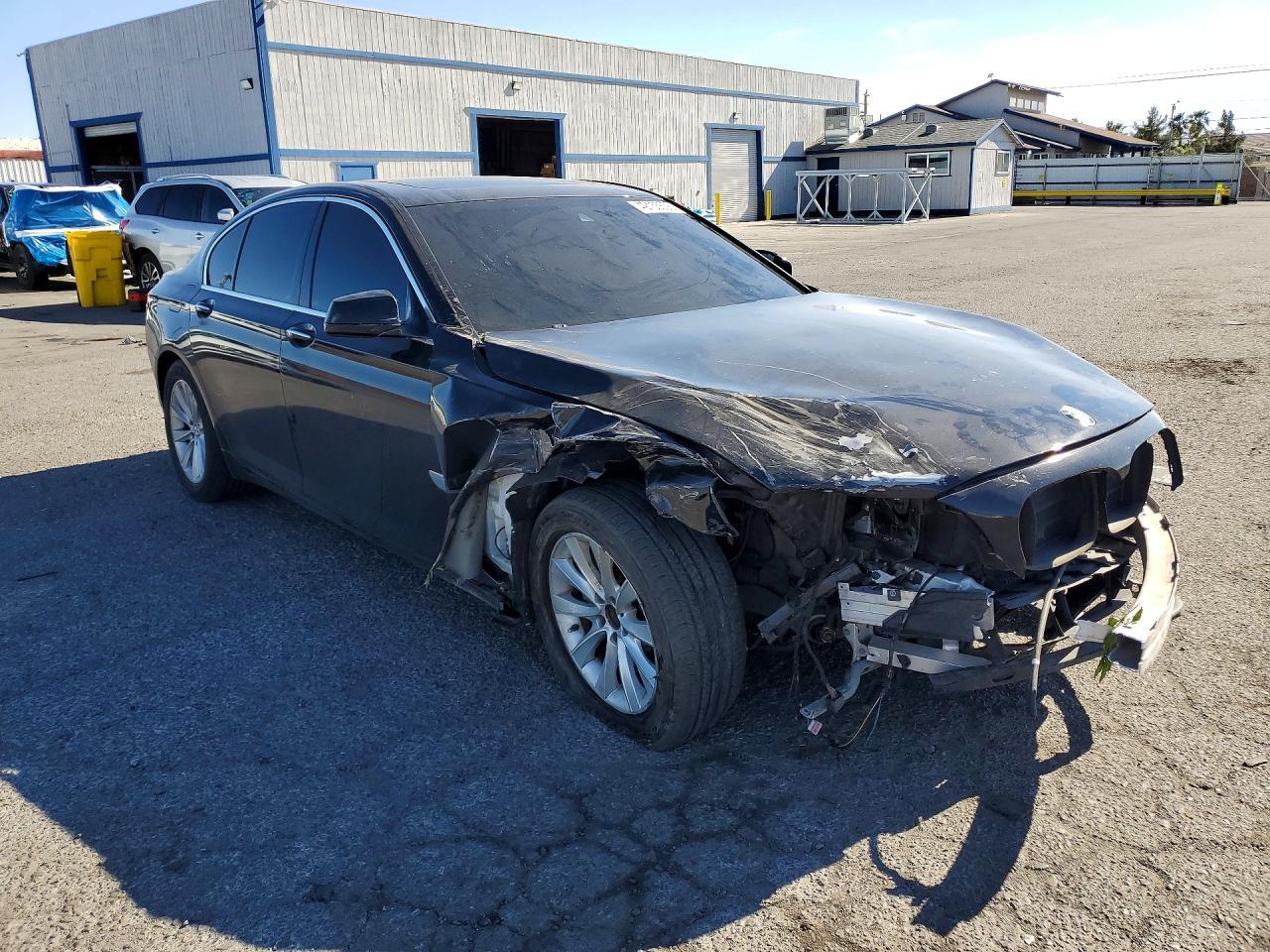 2015 BMW 740 I - Фото 4
