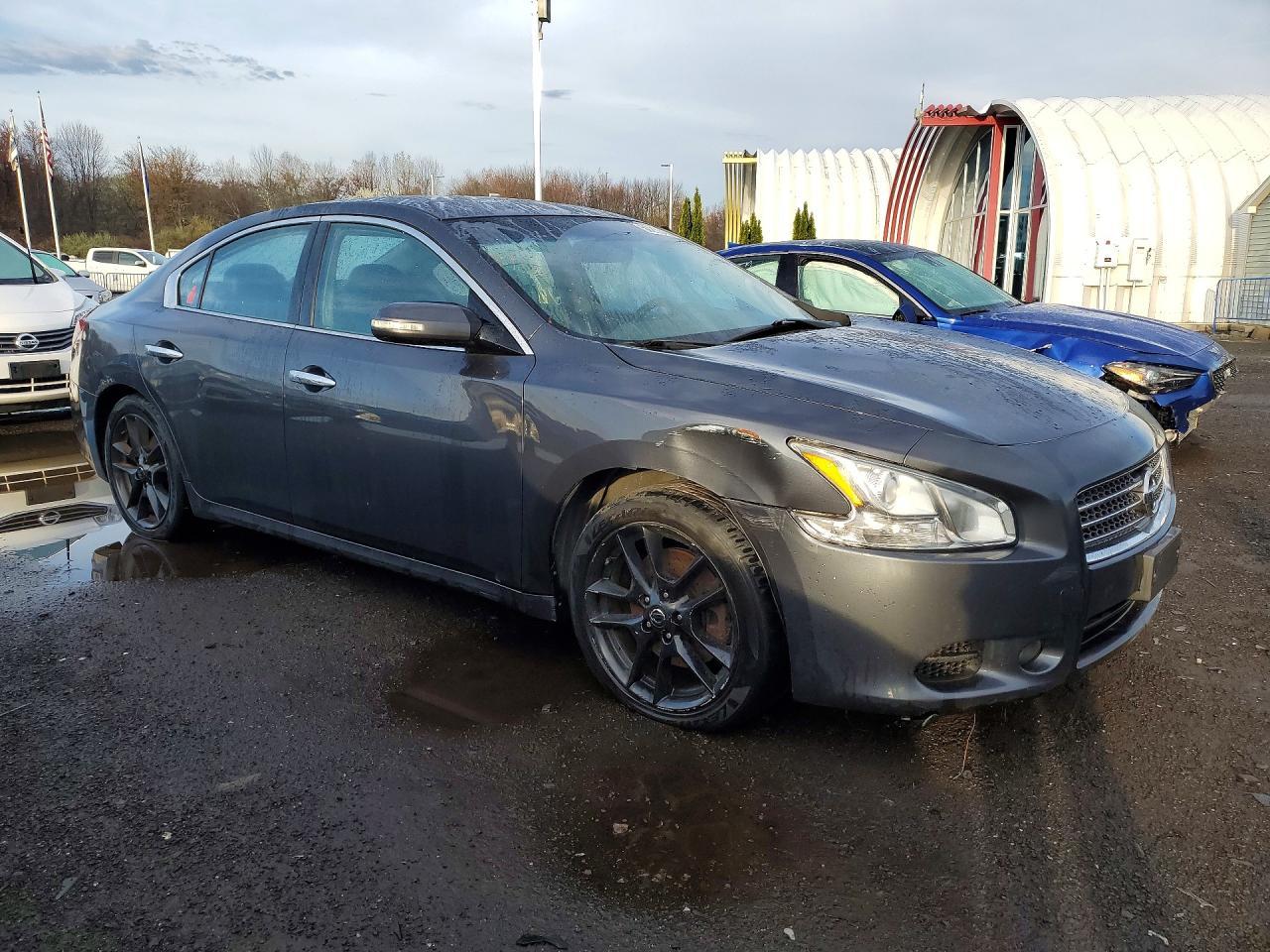 2010 Nissan Maxima 3.5 S - Image 4