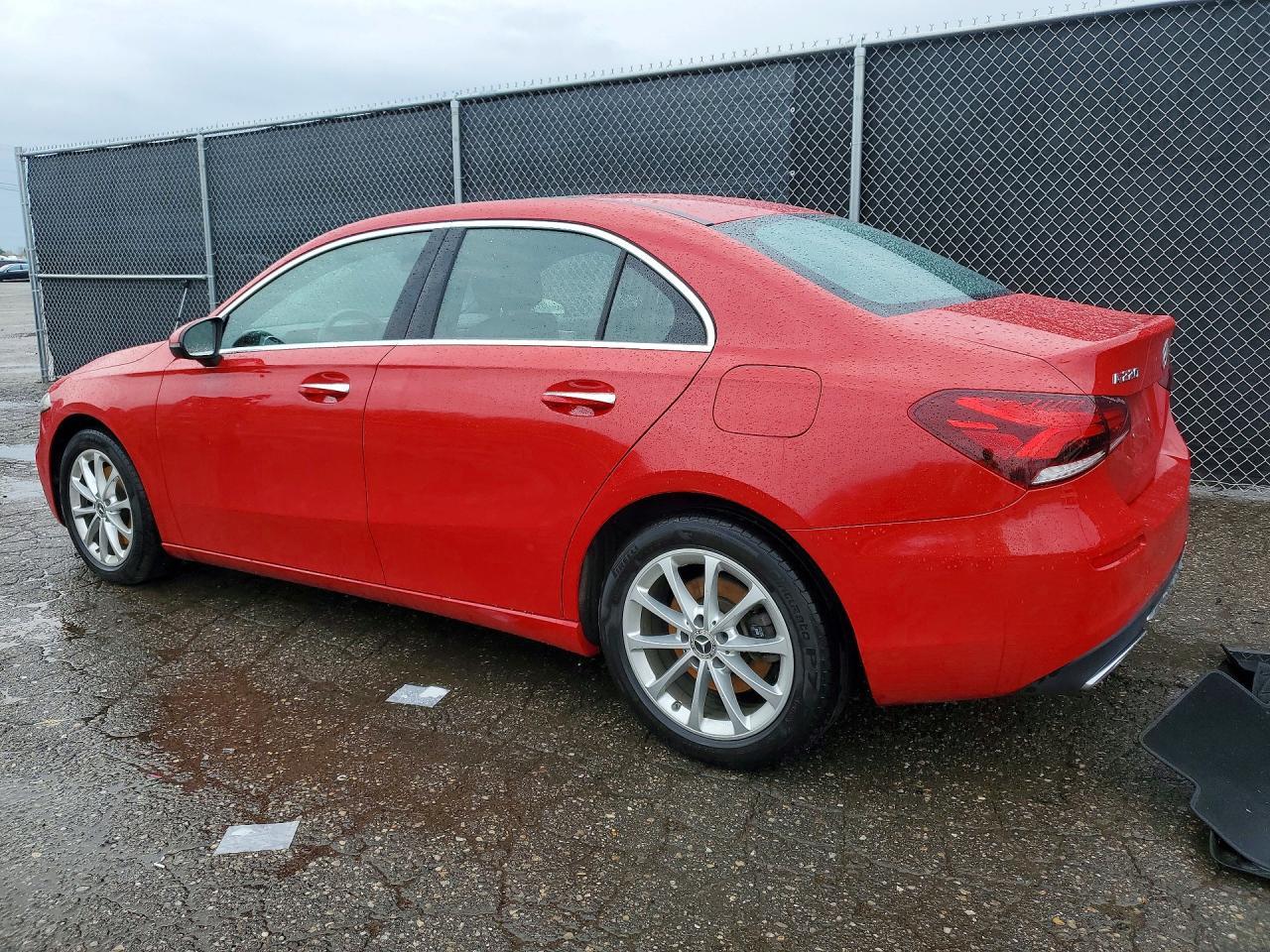 2020 Mercedes-Benz A 220 4Matic - Фото 2