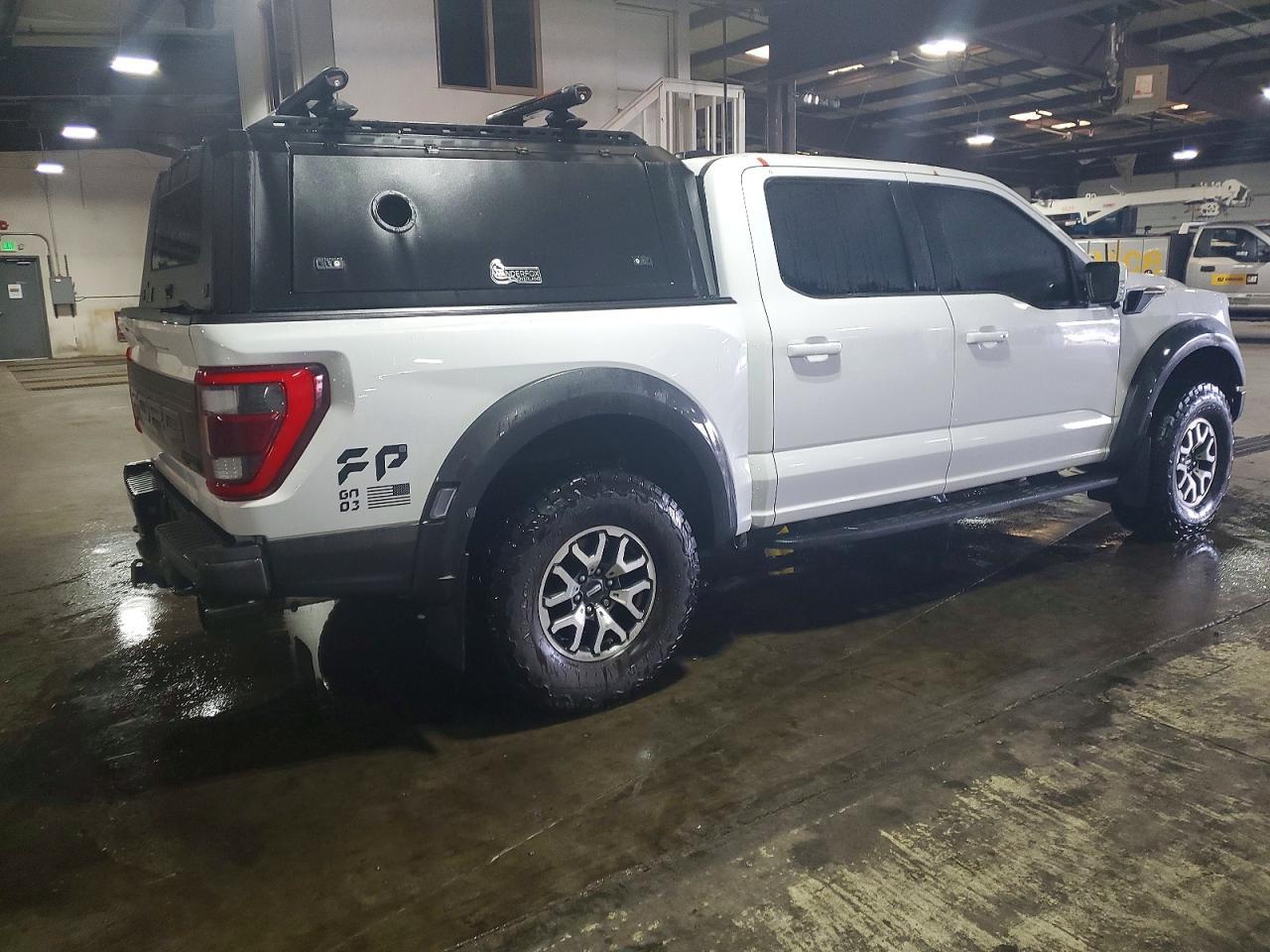 2023 Ford F150 Raptor - Фото 3