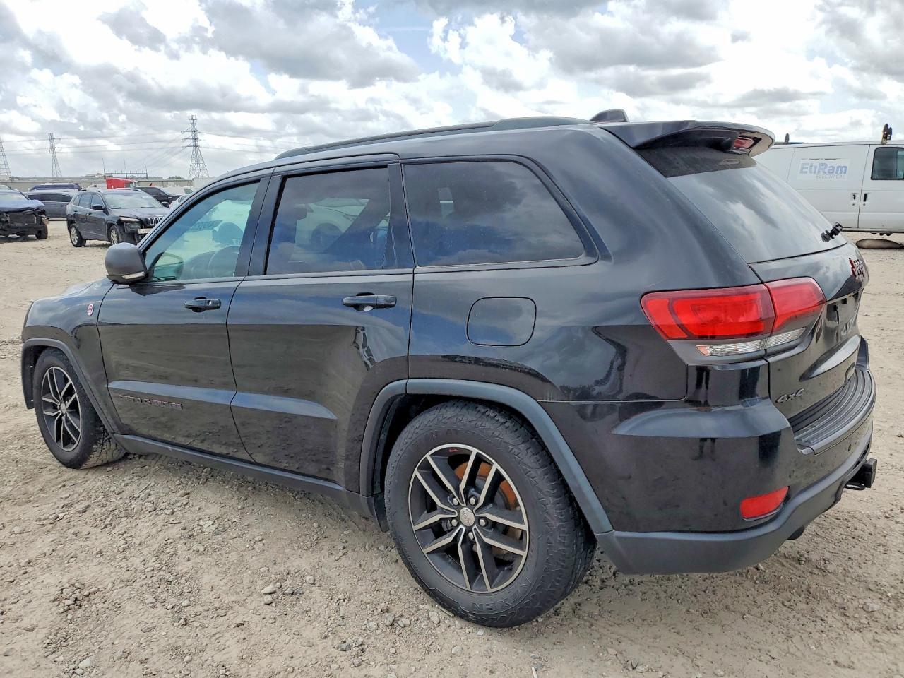 2018 Jeep Grand Cherokee Trailhawk - Фото 2