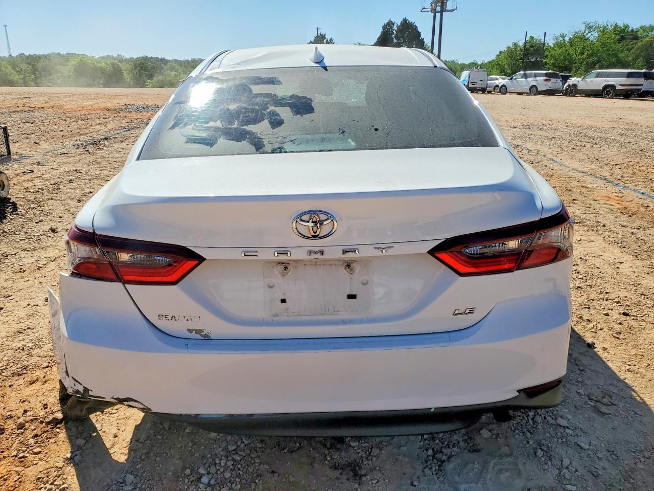 2023 Toyota Camry Le - Фото 6