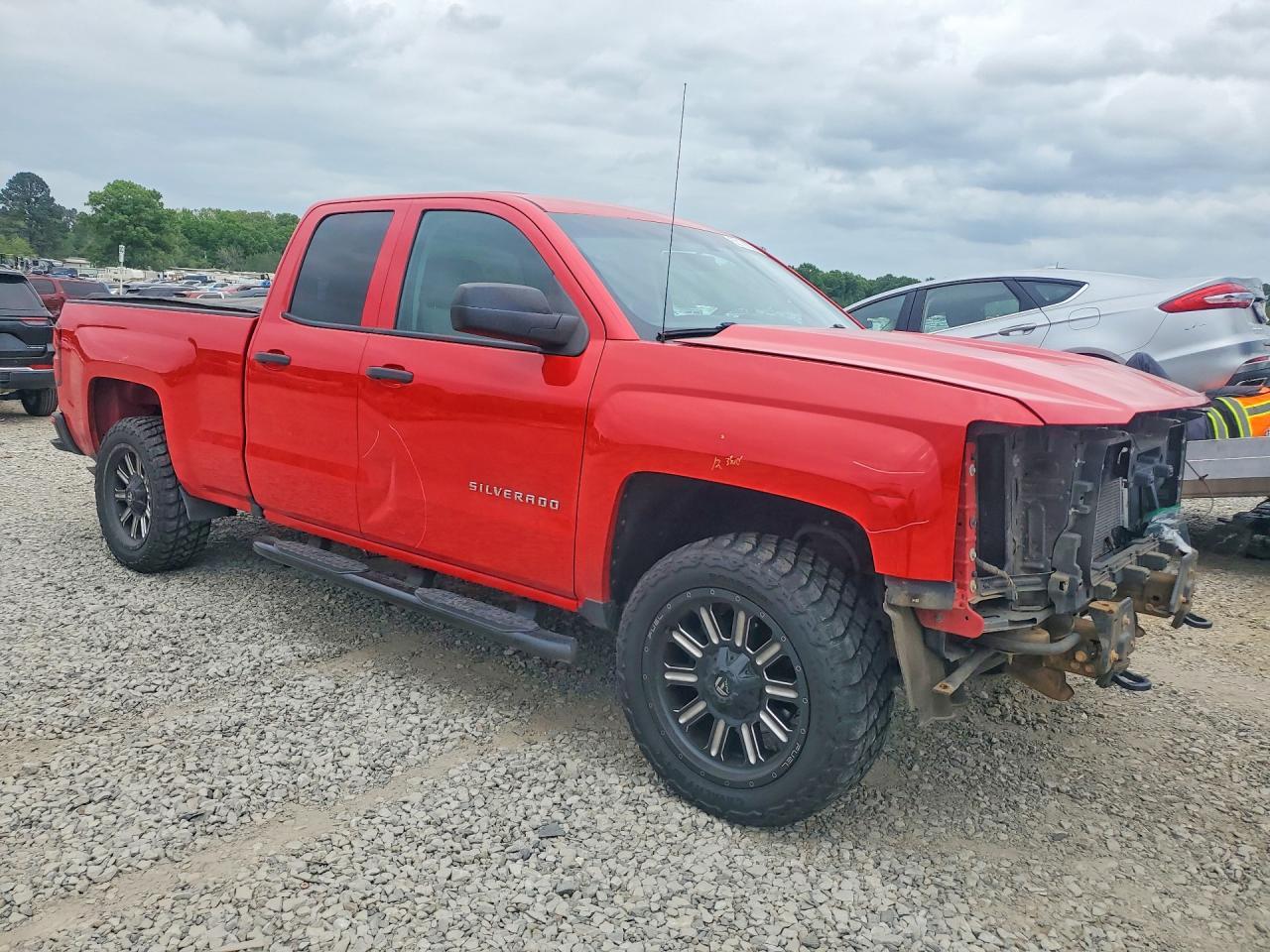 2017 Chevrolet Silverado C1500 Custom - Фото 4