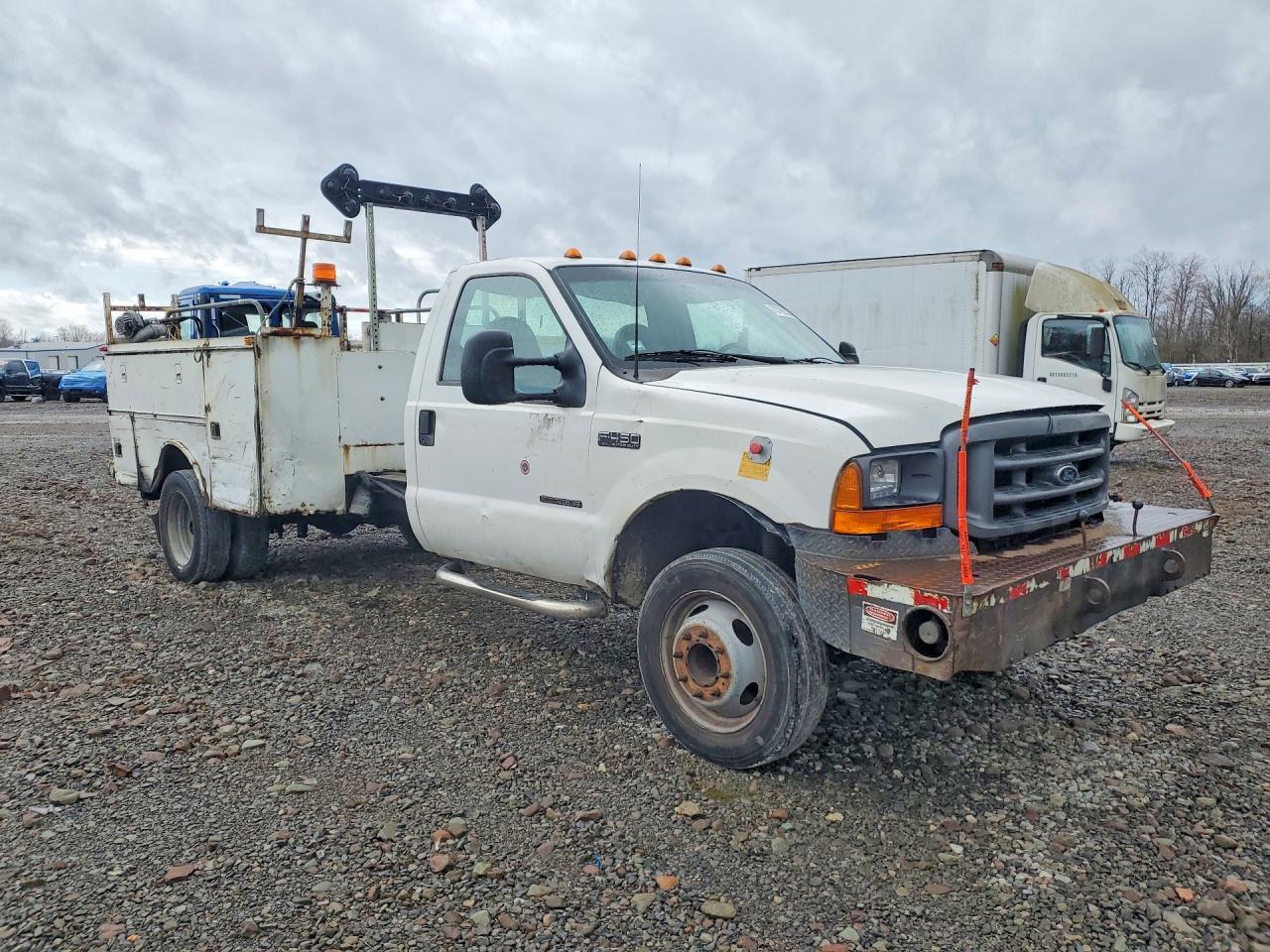 2000 Ford F450 Super Duty Utility / Service Truck - Image 4