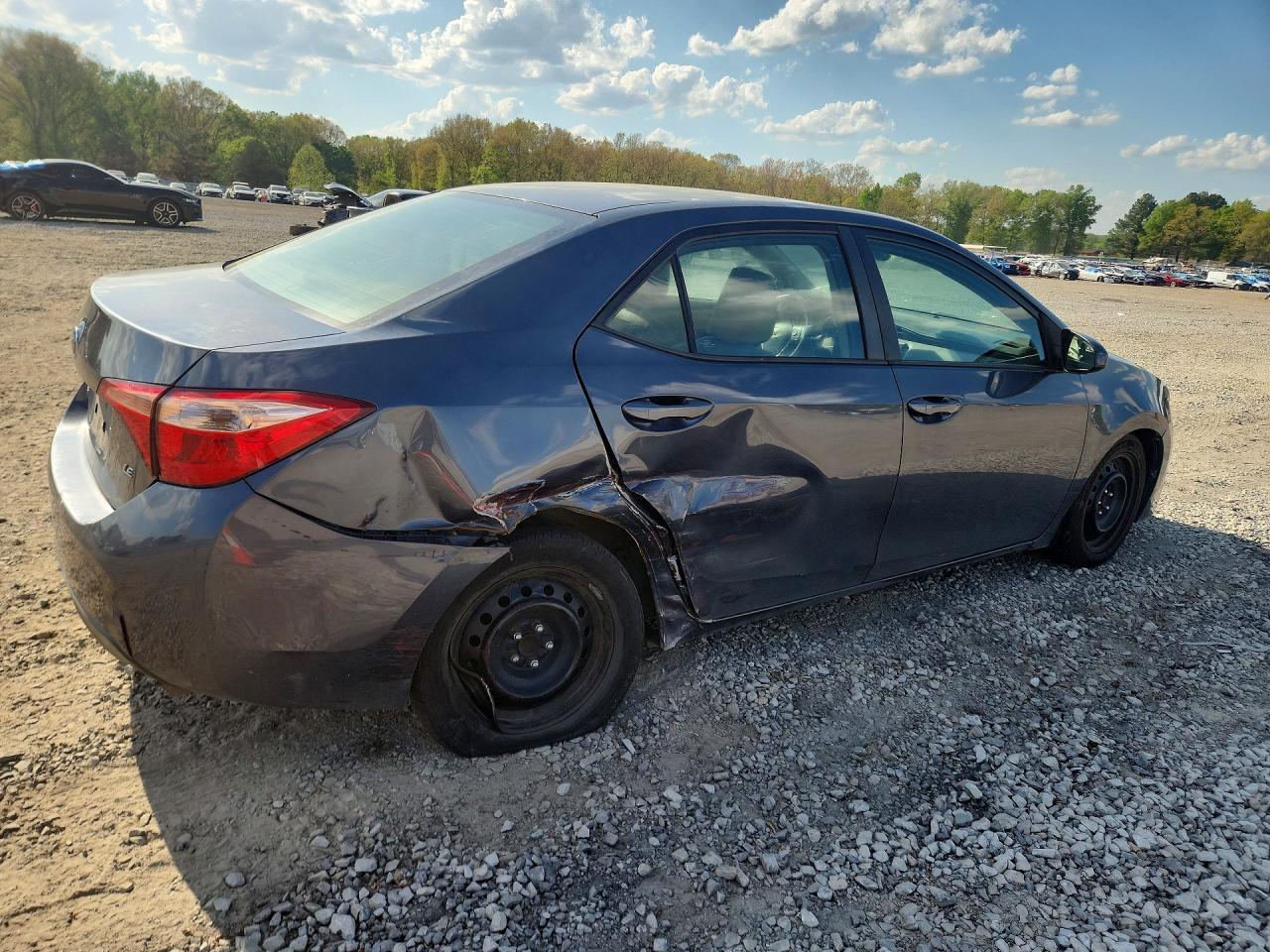2019 Toyota Corolla Le - Image 3
