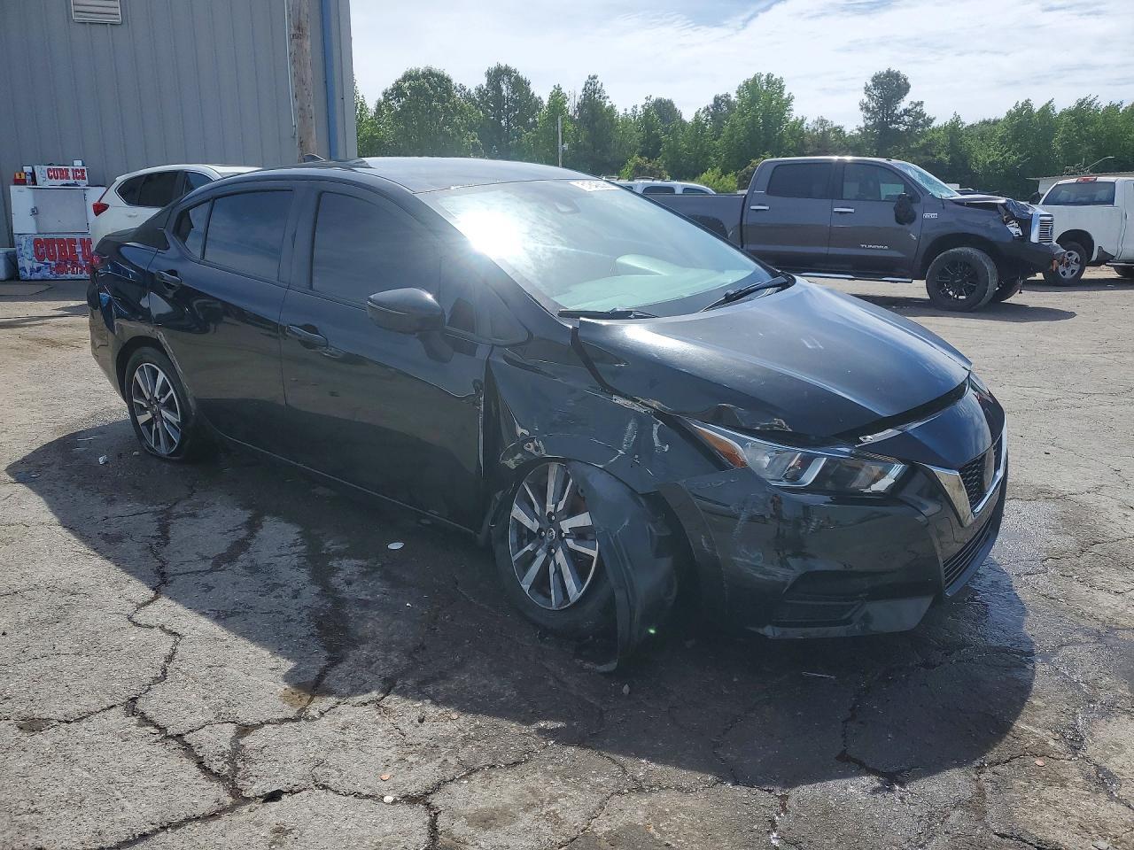 2020 Nissan Versa Sv - Image 4
