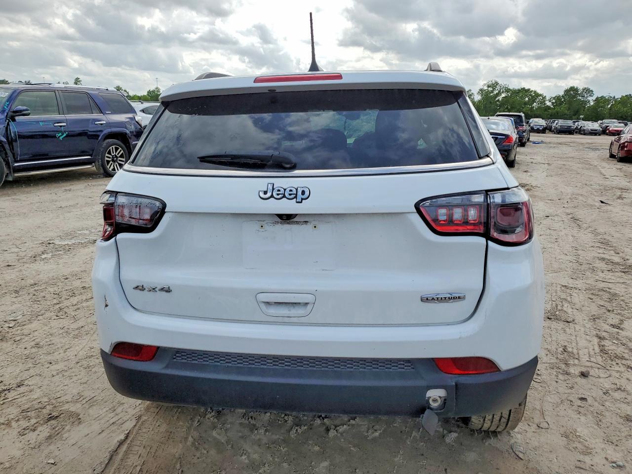 2024 Jeep Compass Latitude - Фото 6