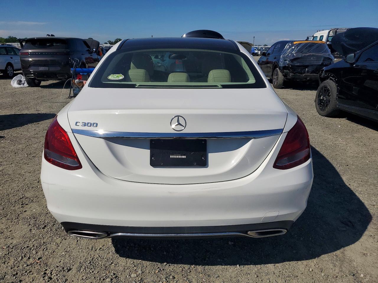 2017 Mercedes-Benz C 300 - Фото 6