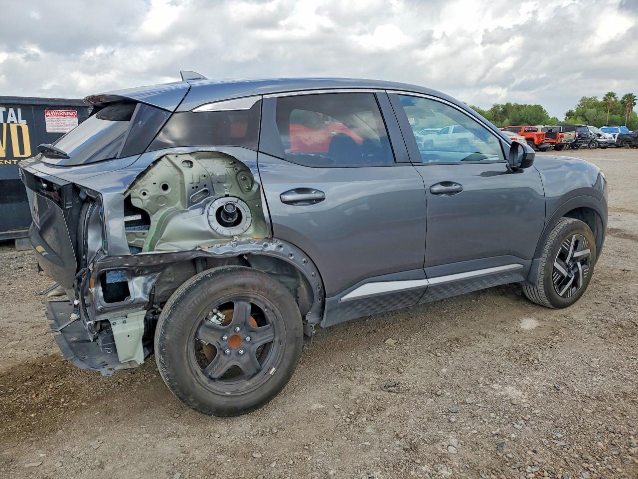 2025 Nissan Kicks Sv - Фото 3