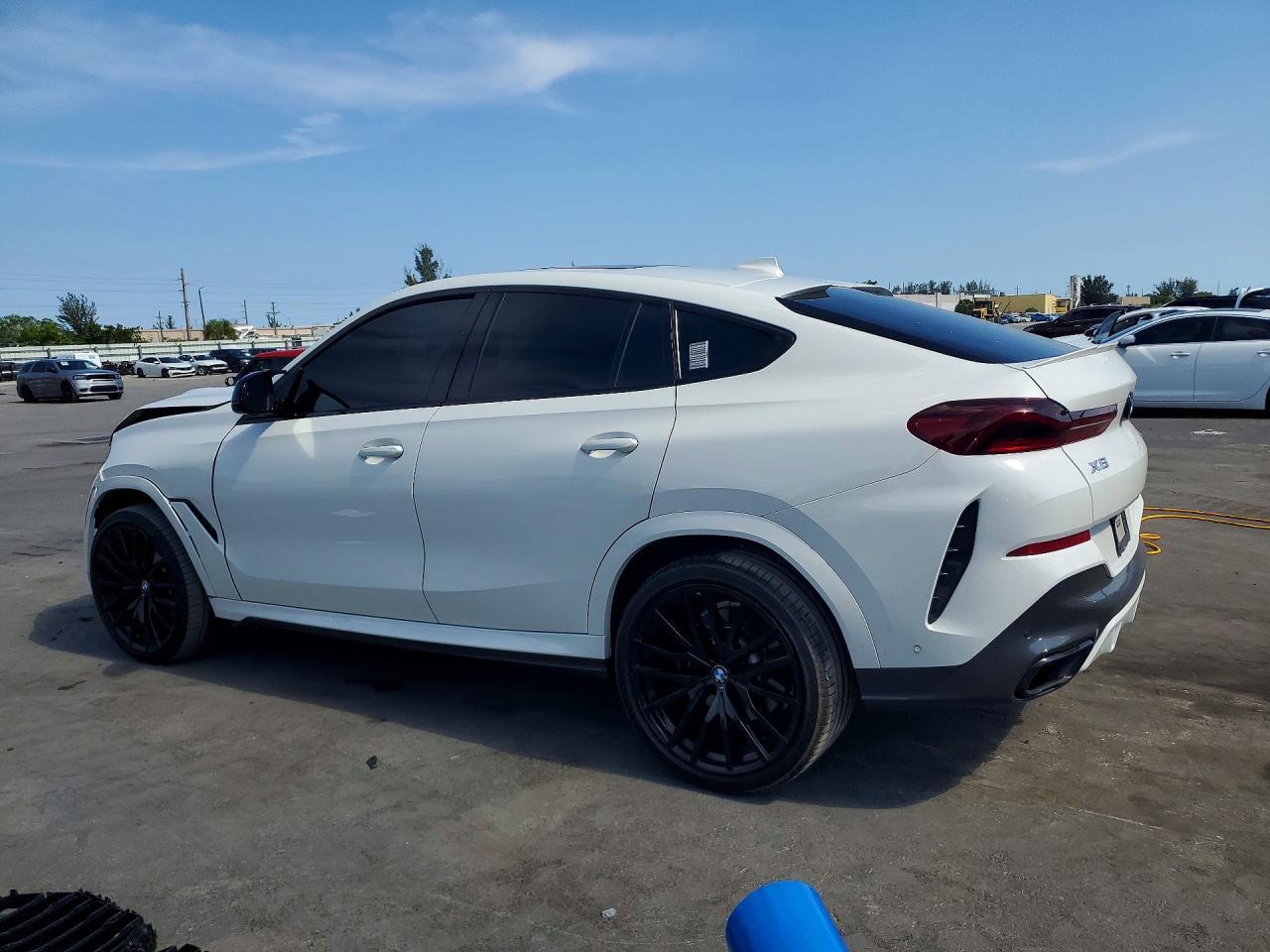 2021 BMW X6 Sdrive 40I - Фото 2