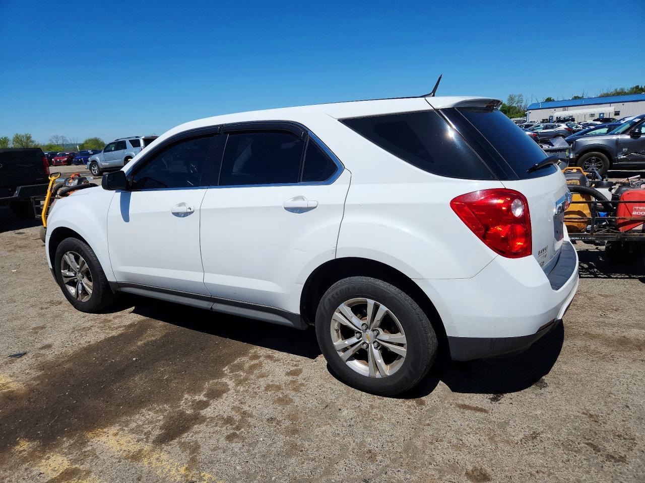 2012 Chevrolet Equinox Ls - Image 2