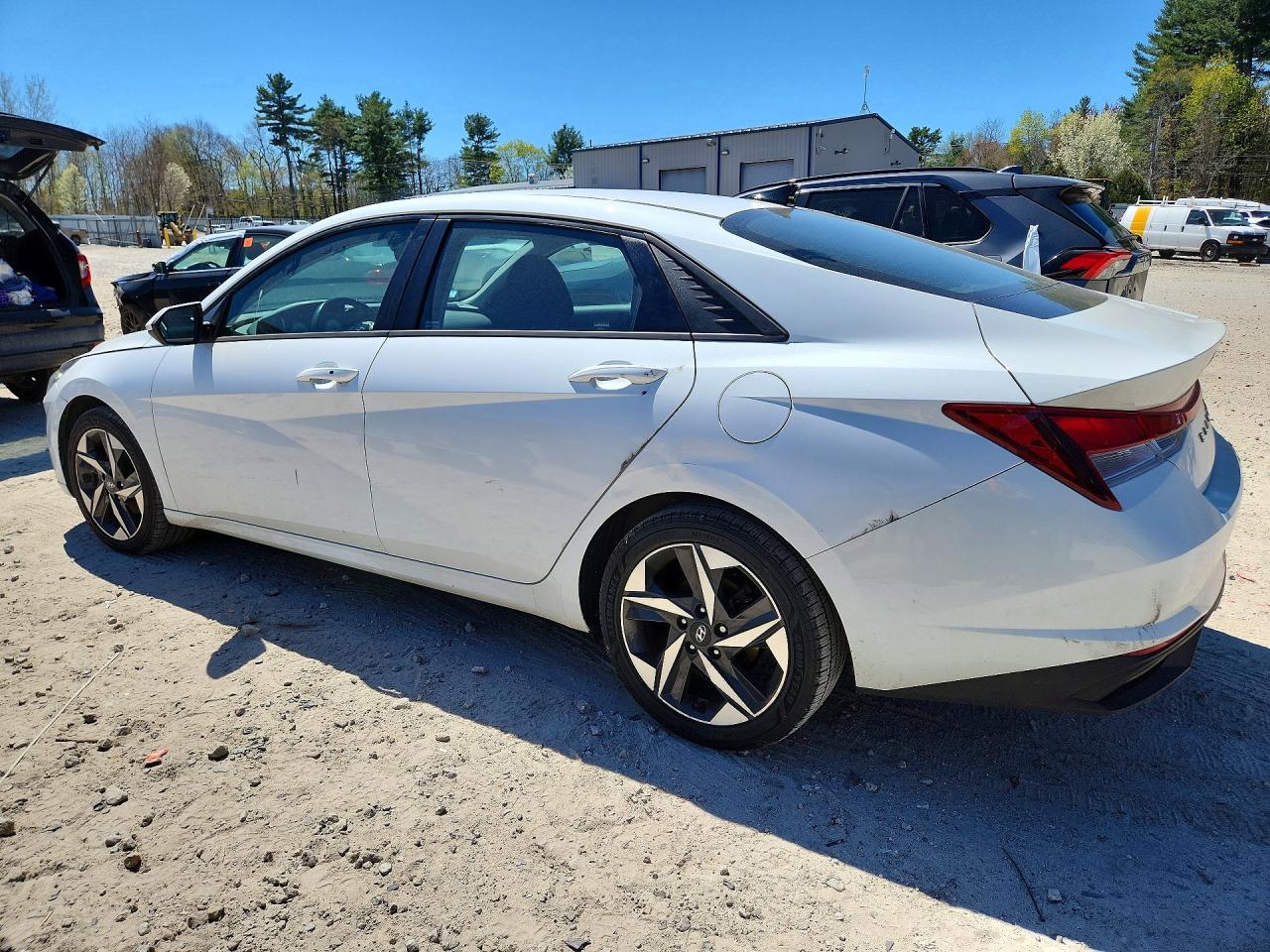 2023 Hyundai Elantra Sel - Фото 2