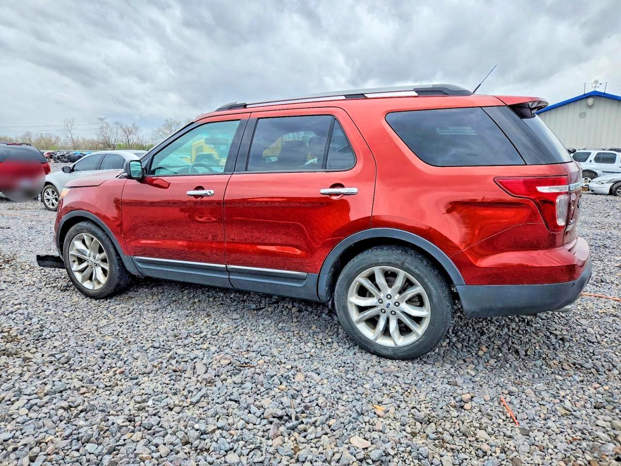 2014 Ford Explorer Xlt - Фото 2