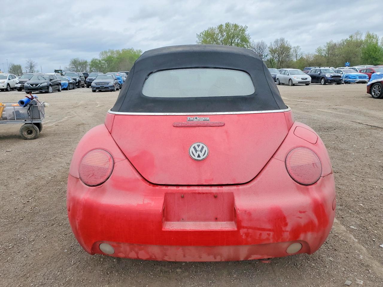 2004 Volkswagen New Beetle Gls - Фото 6