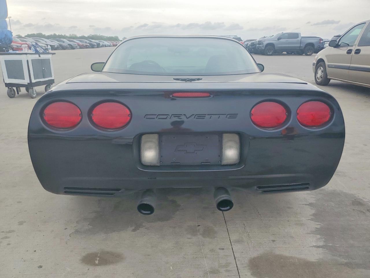 2001 Chevrolet Corvette - Image 6