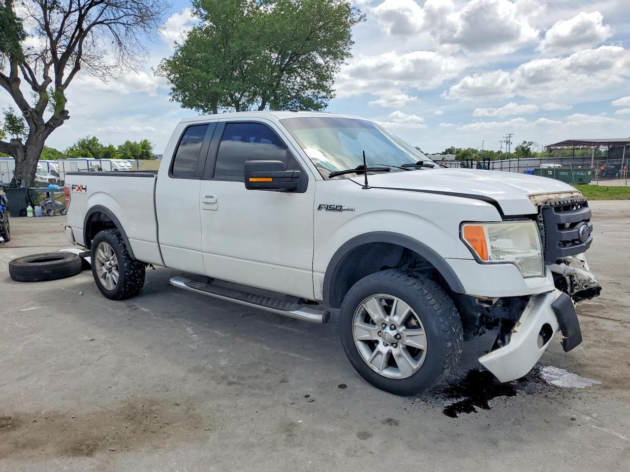 2010 Ford F150 Super Cab - Фото 4
