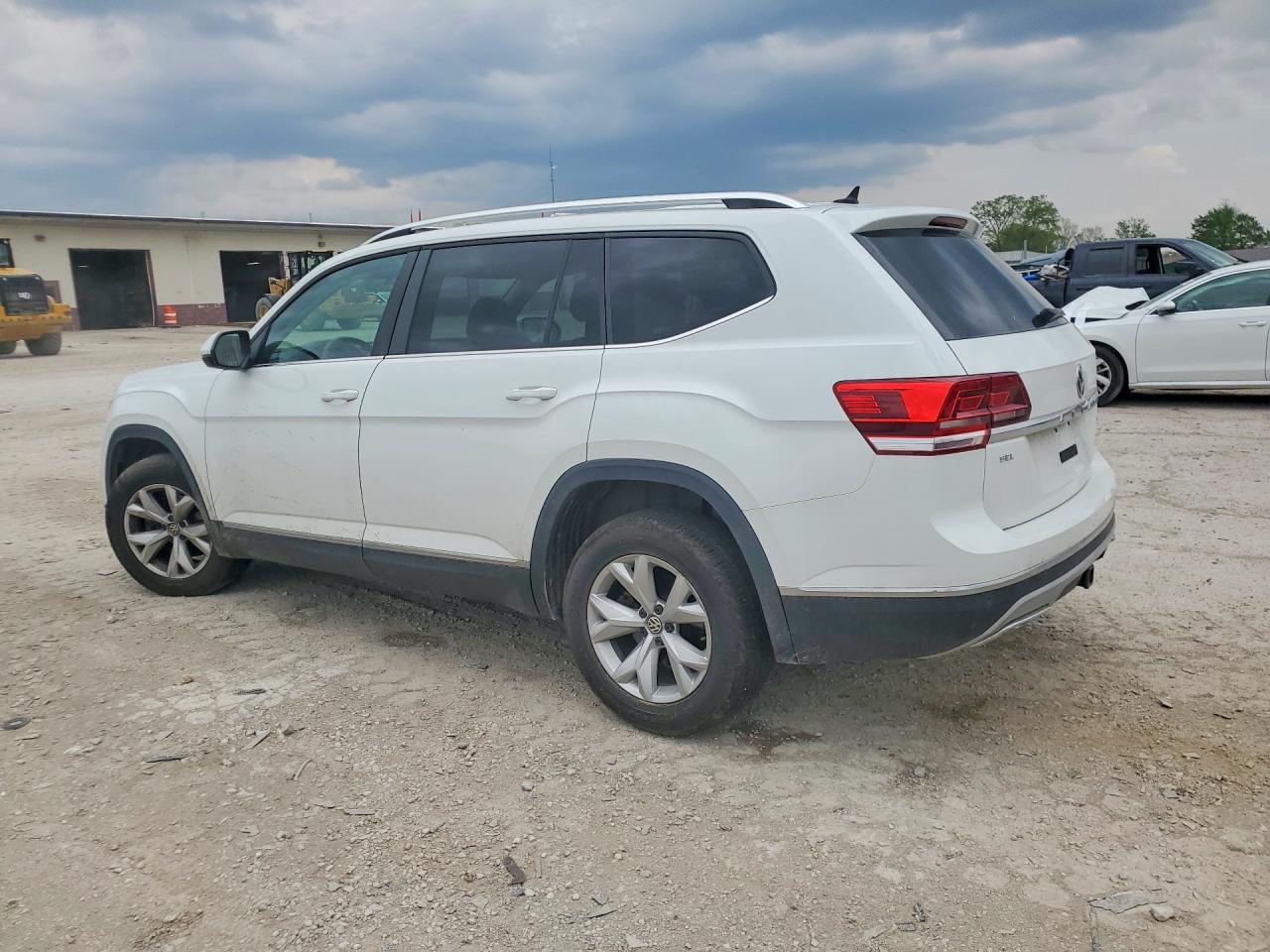 2018 Volkswagen Atlas Sel - Image 2