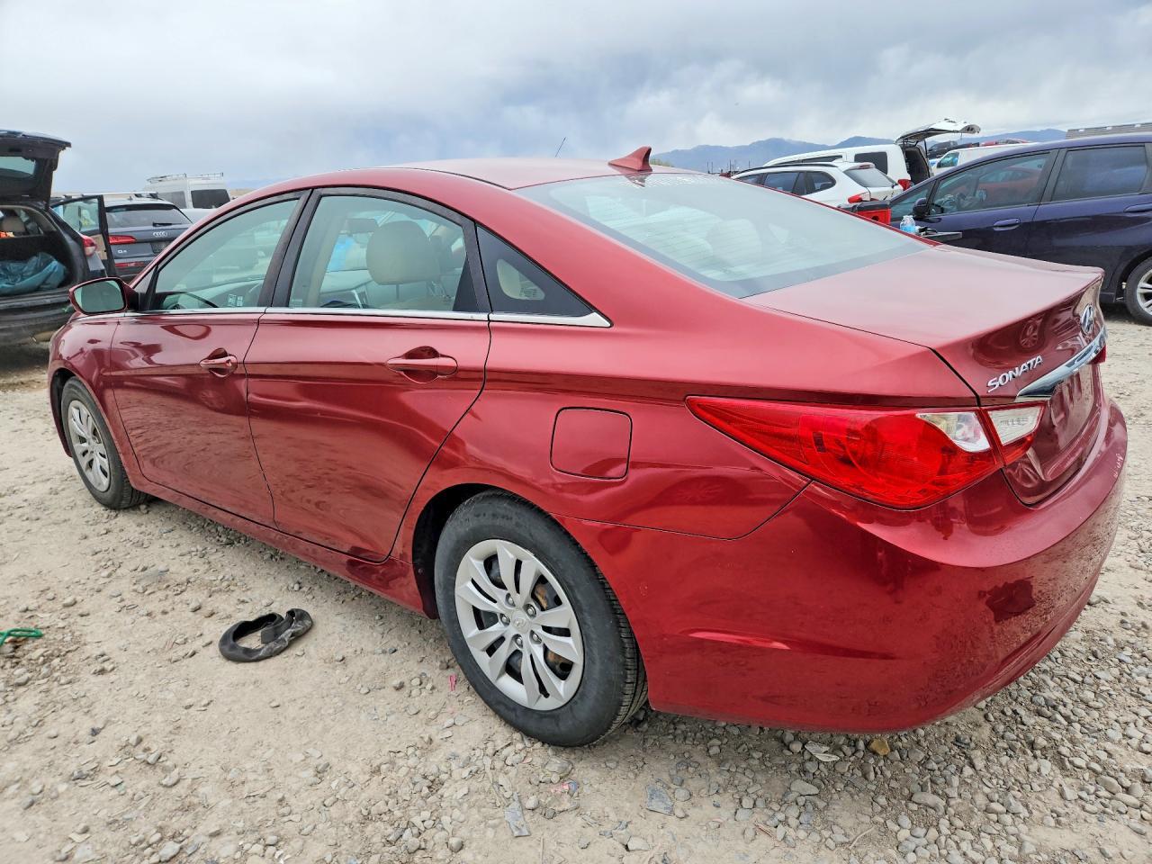 2011 Hyundai Sonata Gls - Image 2