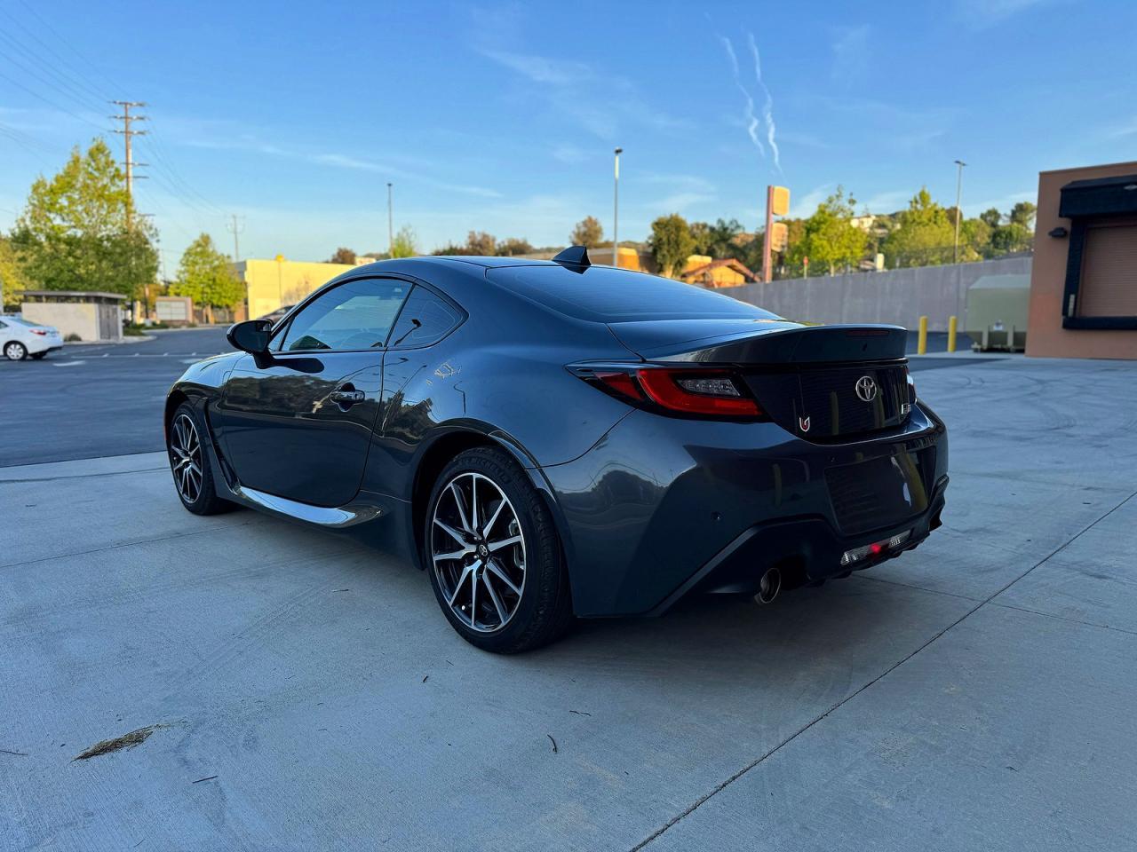 2025 Toyota Gr86 Base - Image 3