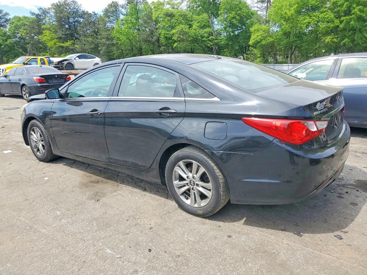 2013 Hyundai Sonata Gls - Image 2