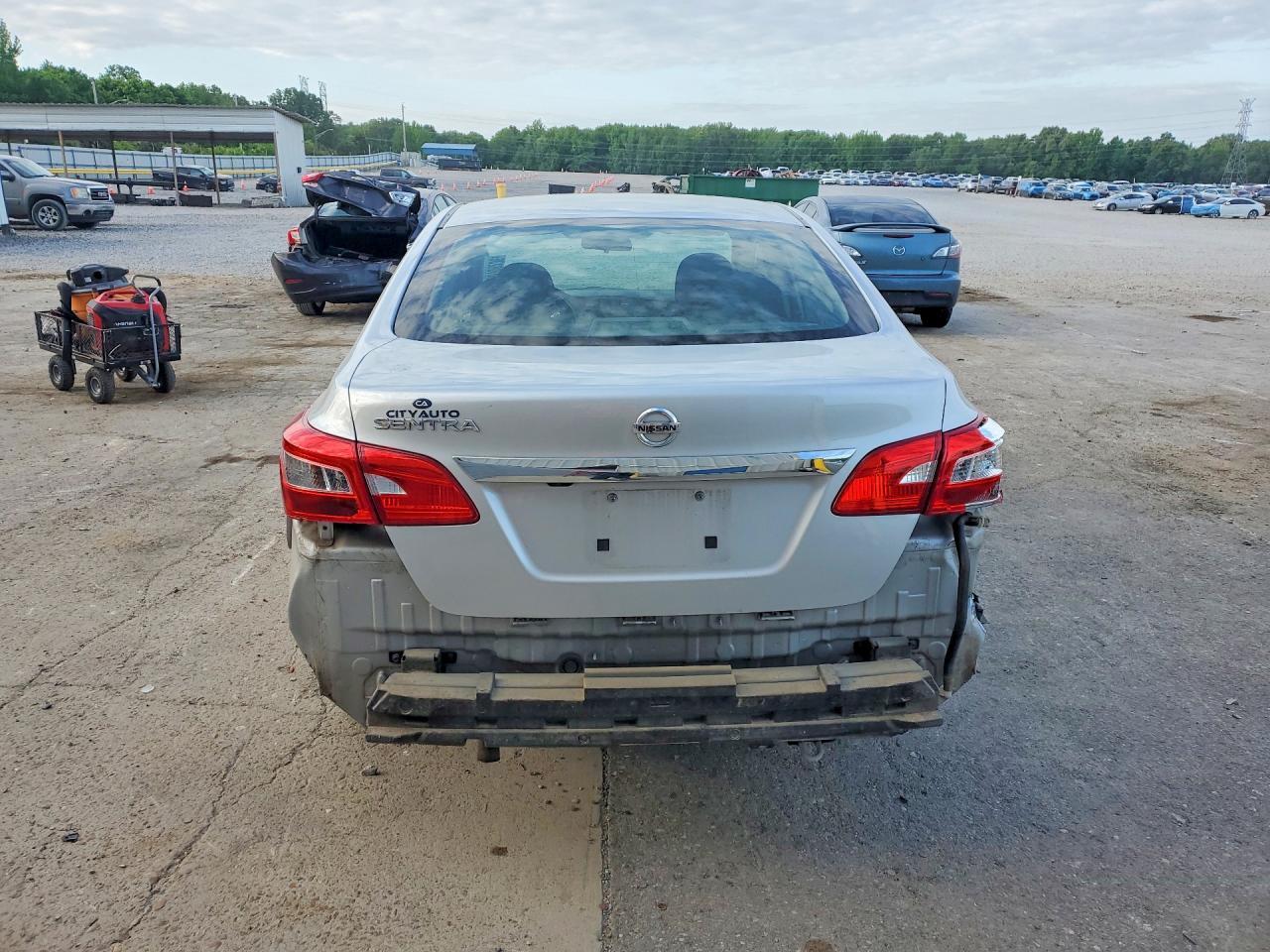 2019 Nissan Sentra S - Image 6